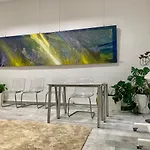 Stay, Work, Meet In Creative Space In Centrum *