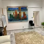 Stay, Work, Meet In Creative Space In Centrum
