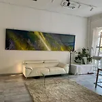 Stay, Work, Meet In Creative Space In Centrum *