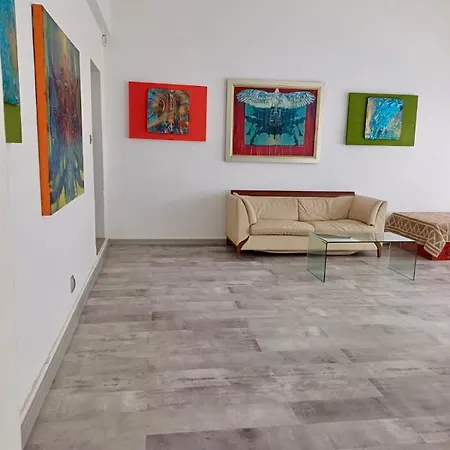 Stay, Work, Meet In Creative Space In Centrum Warszawa