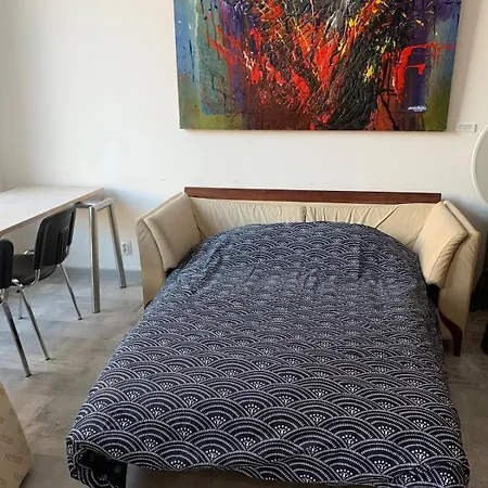 Stay, Work, Meet In Creative Space In Centrum Apartment Warschau