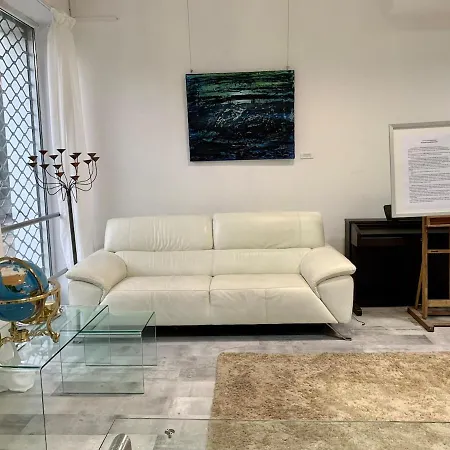 Stay, Work, Meet In Creative Space In Centrum