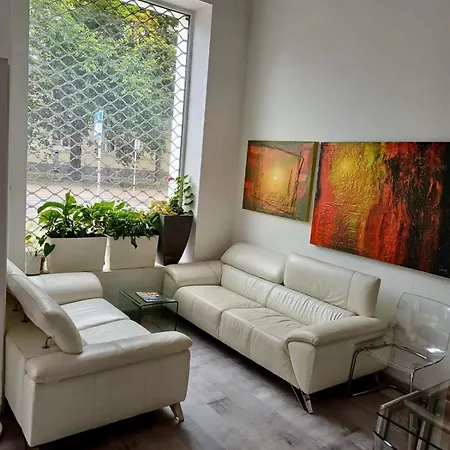 Stay, Work, Meet In Creative Space In Centrum