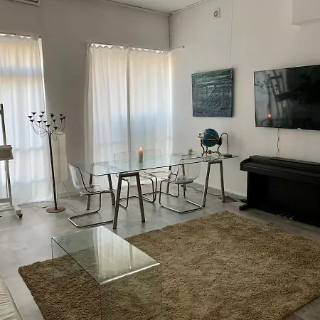 Stay, Work, Meet In Creative Space In Centrum Warszawa