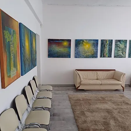 Stay, Work, Meet In Creative Space In Centrum Apartment Warschau