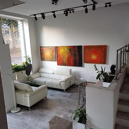 Stay, Work, Meet In Creative Space In Centrum Apartment Warschau