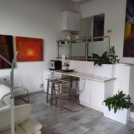 Apartment Stay, Work, Meet In Creative Space In Centrum Warschau