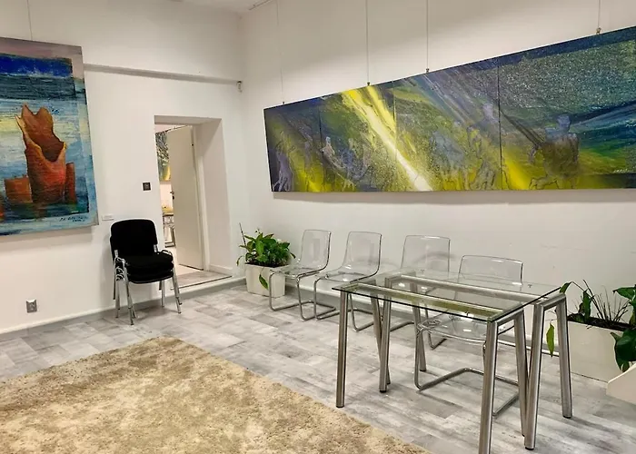 Stay, Work, Meet In Creative Space In Centrum