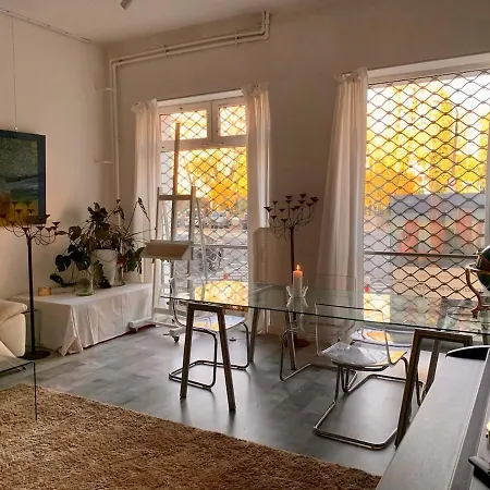 Stay, Work, Meet In Creative Space In Centrum 公寓