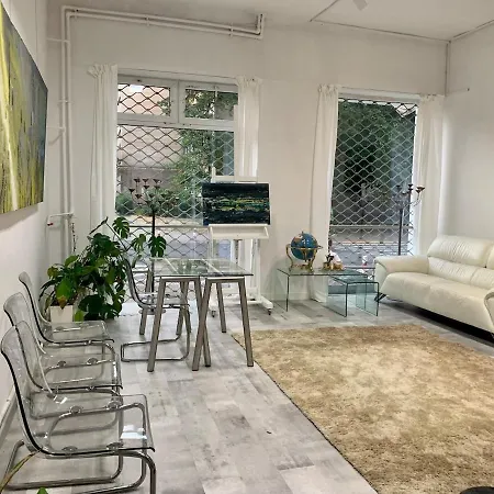 Stay, Work, Meet In Creative Space In Centrum * 华沙